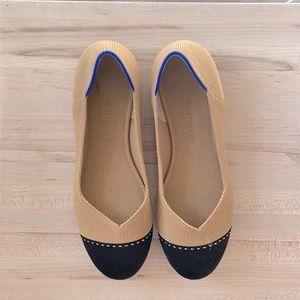 Rothy’s 2 tone flats.  Excellent like new condition.